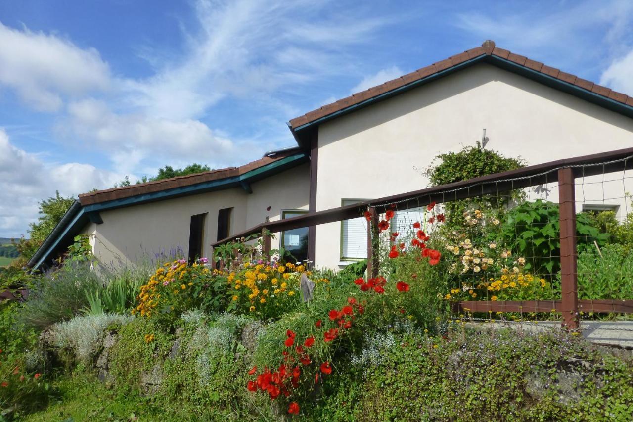 Les Chambres De La Ville Haute Dun-sur-Meuse Exterior photo